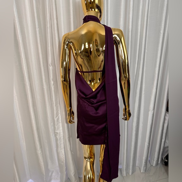 Purple satin (stretchy) sz 6 - Picture 6 of 7